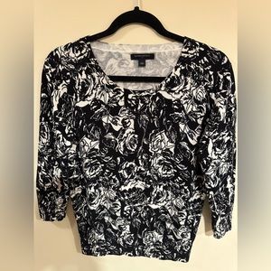 Banana Republic black and white sweater